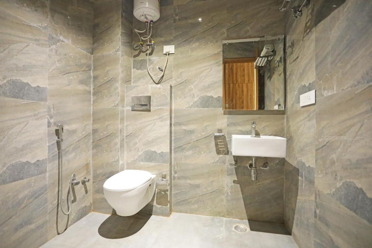 Hotel Good Vibe Near Delhi Igi Airport Nuova Delhi Esterno foto