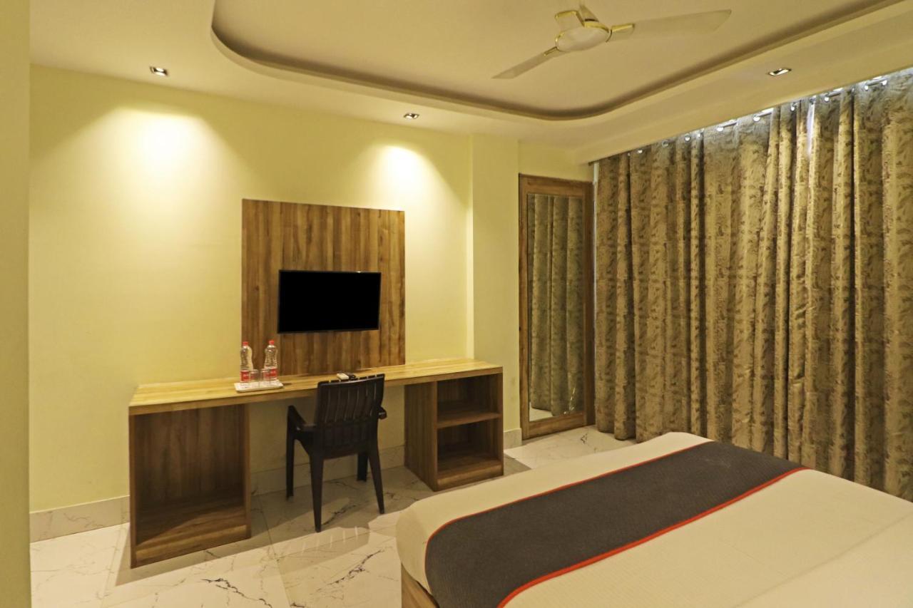 Hotel Good Vibe Near Delhi Igi Airport Nuova Delhi Esterno foto