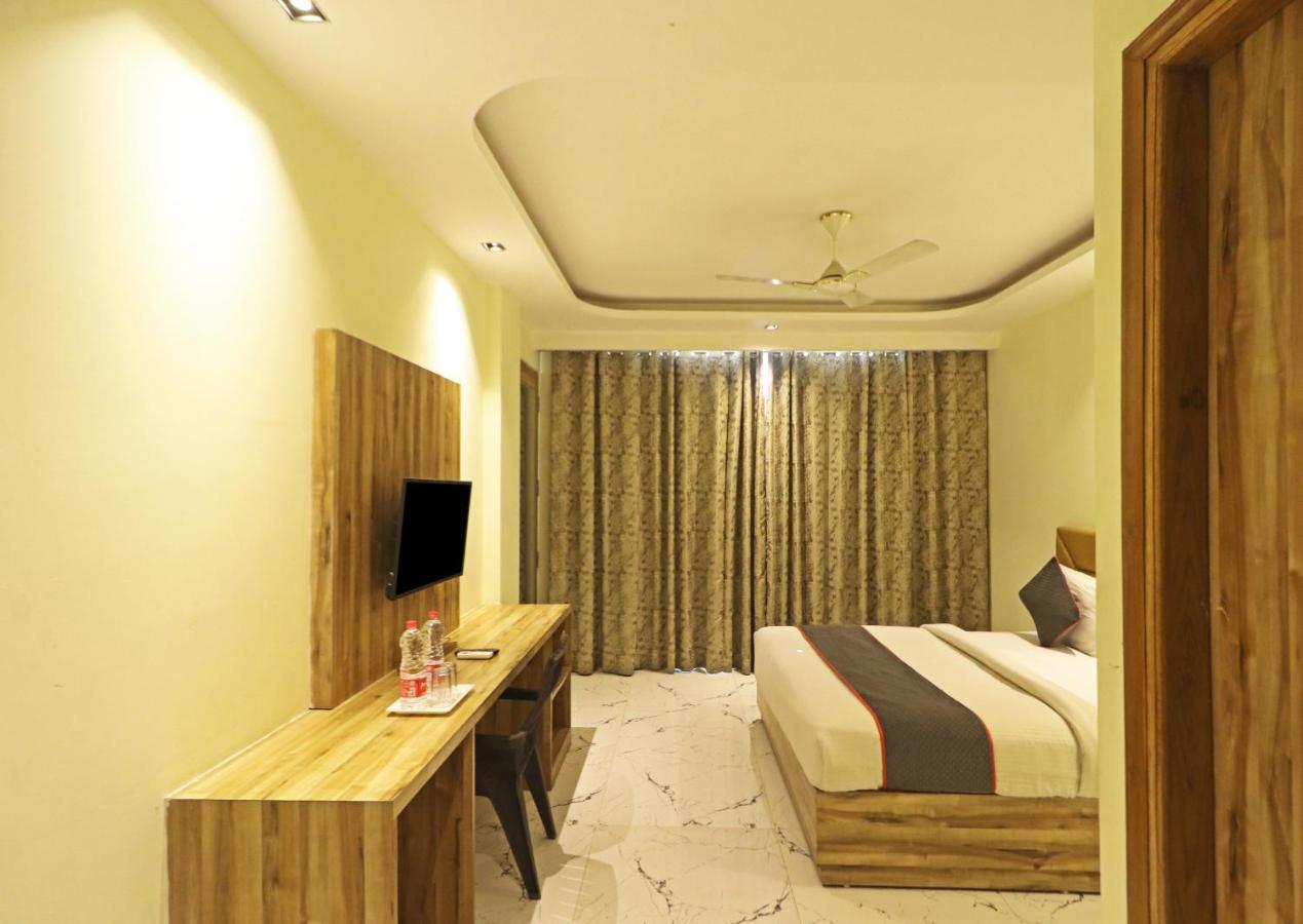 Hotel Good Vibe Near Delhi Igi Airport Nuova Delhi Esterno foto