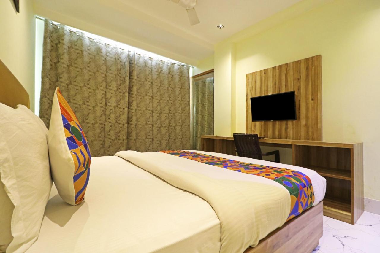 Hotel Good Vibe Near Delhi Igi Airport Nuova Delhi Esterno foto