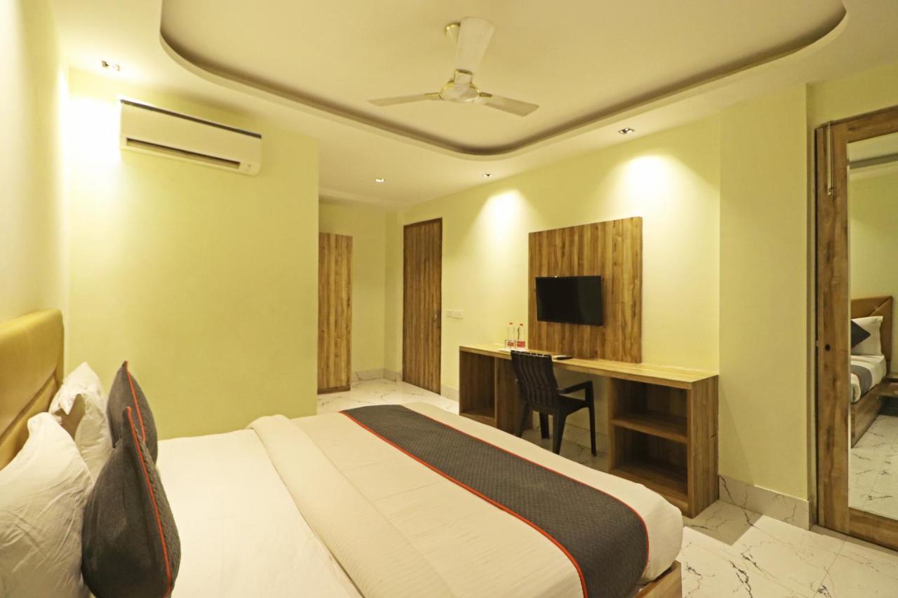 Hotel Good Vibe Near Delhi Igi Airport Nuova Delhi Esterno foto
